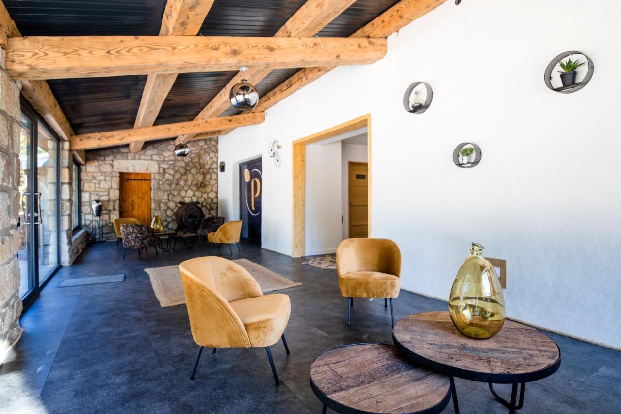 Domaine De La Pinede Hotel Aubenas Buitenkant foto